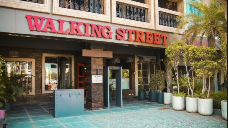 event-venue-Walking Street