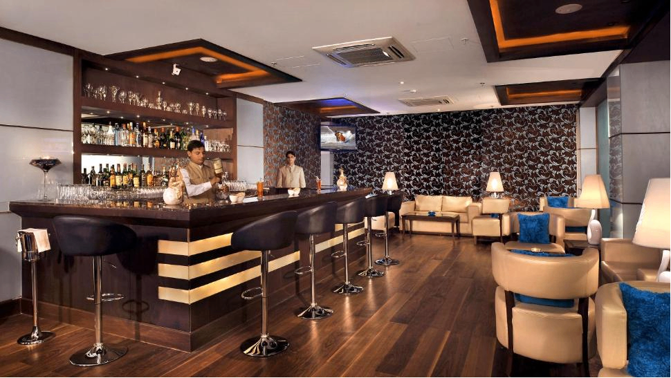 60ml Bar & Lounge 