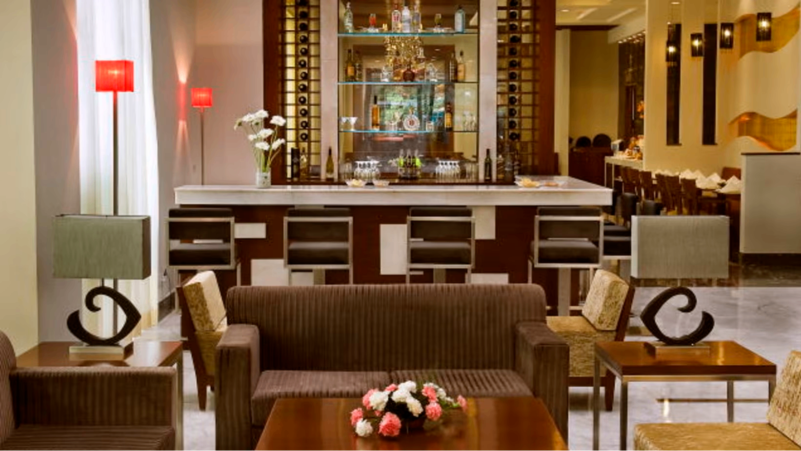 Lounge Bar 