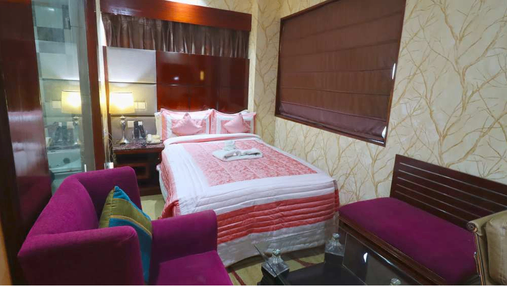 SINGLE DELUXE ROOMS