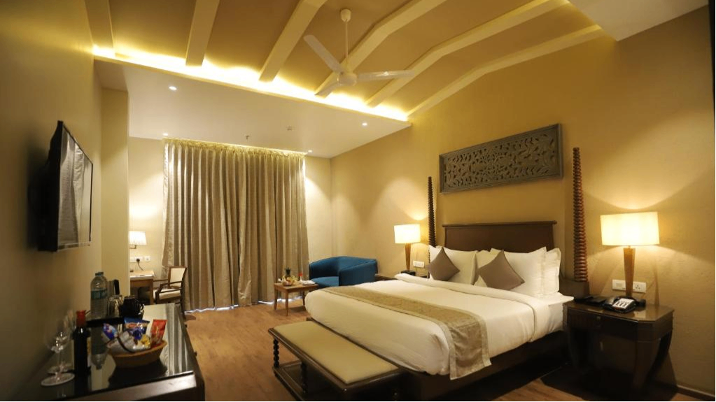 Suite with Private Pool