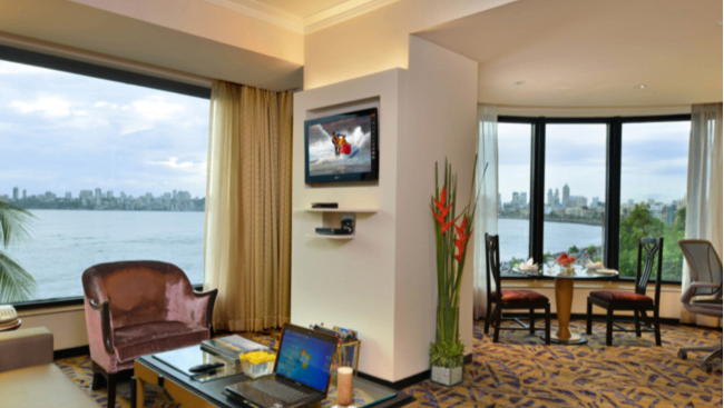 SPECIAL SUITE
