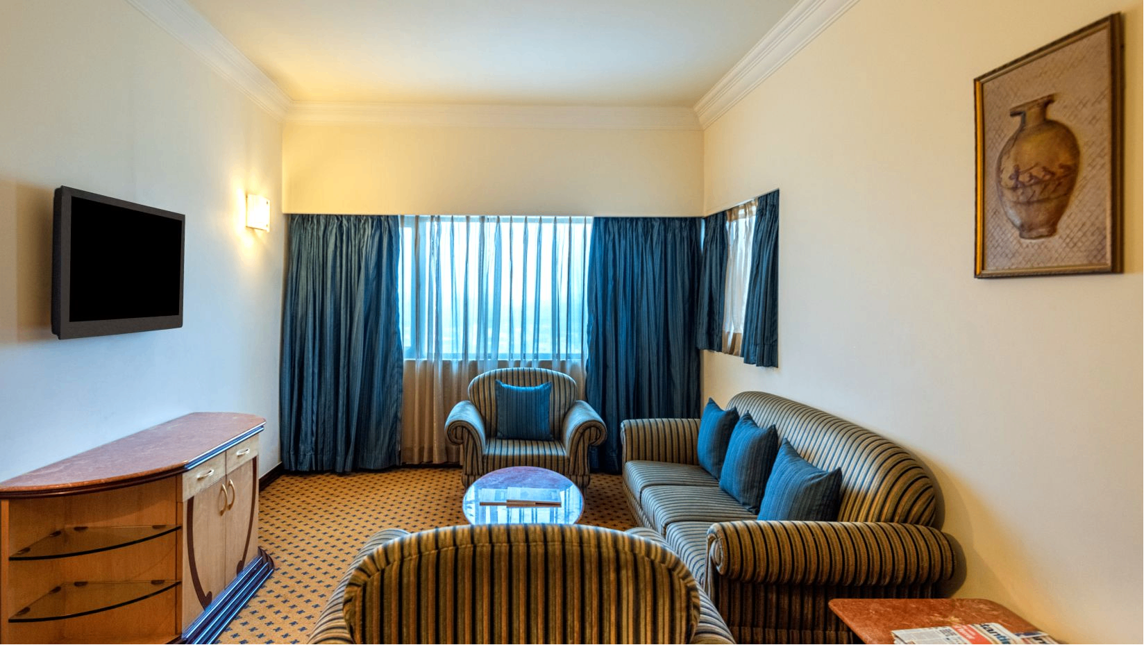 Deluxe Suite