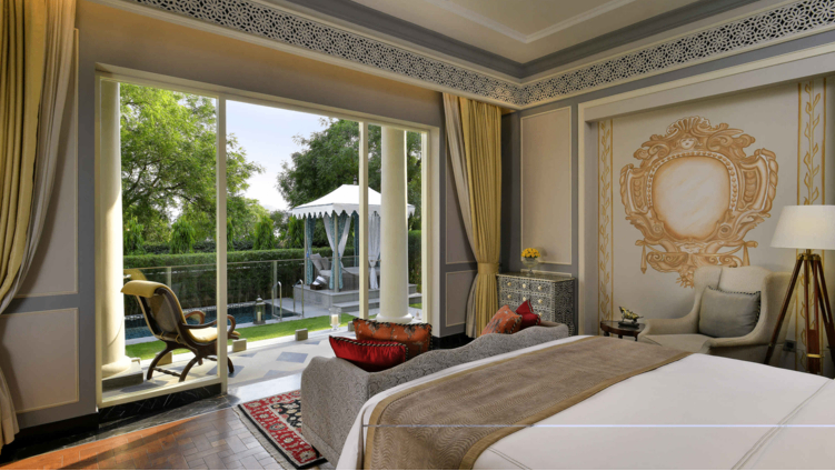 Flamingo Signature Room with Pool Twin Bed