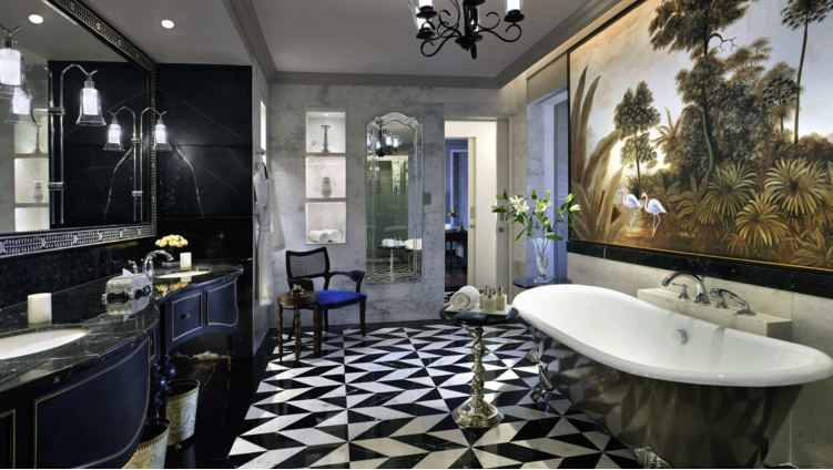 Raffles Oasis Suite with Pool