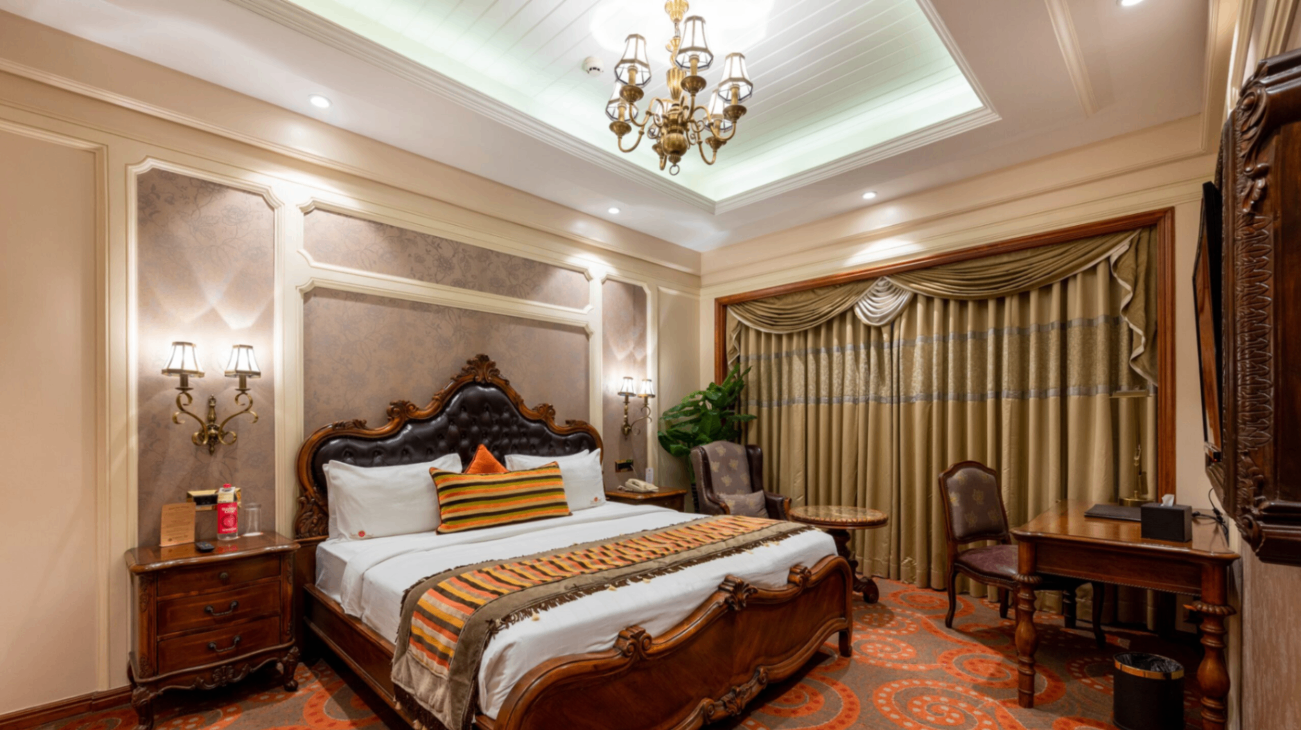  ENCLAVE SUITE