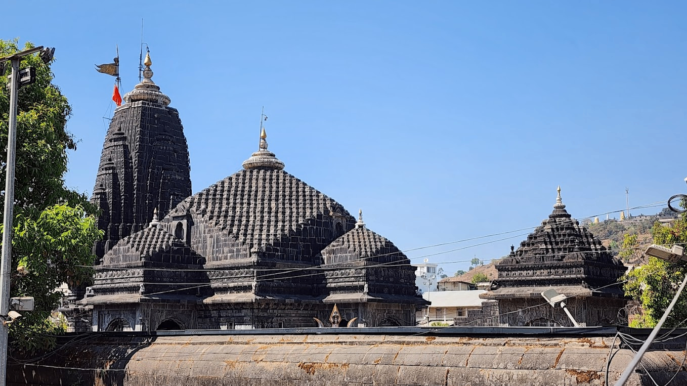 Trimbakeshwar Jyotirling Mandir Nashik