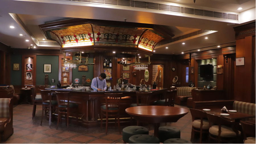 Geoffrey's, The Pub