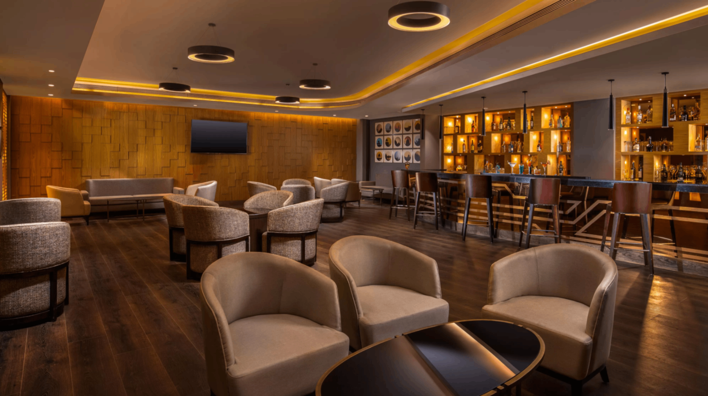 Happy Hours at Lobby Bar
