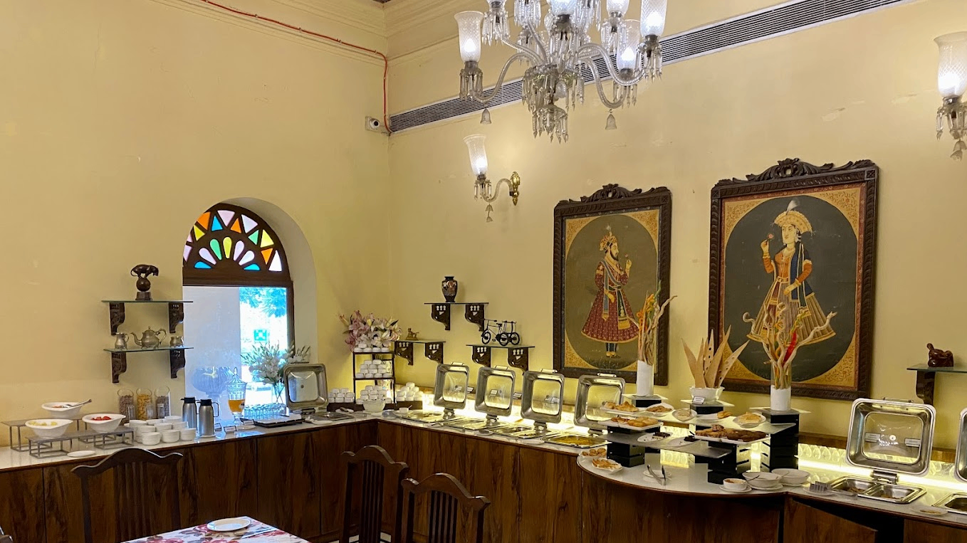 Dine at Shahenshah