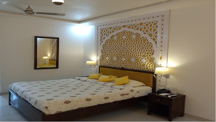 Royal Heritage Room