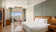 1 King Bed, Premium Room, Non-Smoking