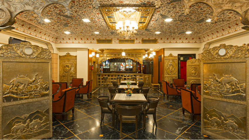 RESTRO BAR