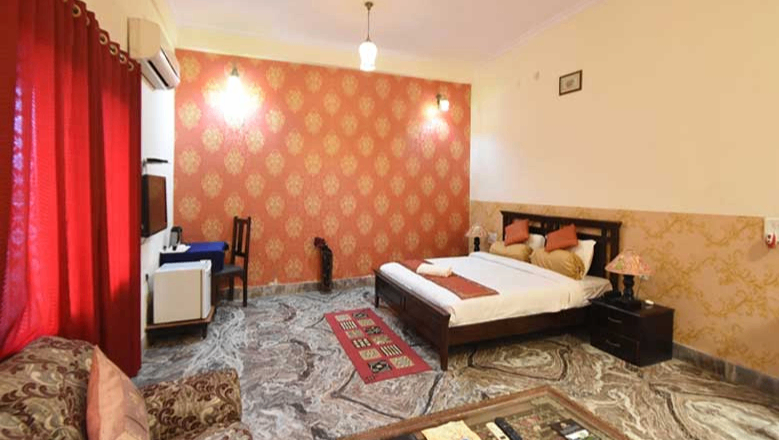 Super Deluxe Room