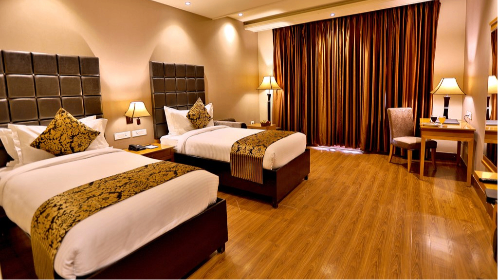 Deluxe Twin Bed Room