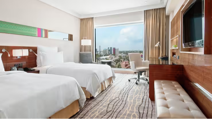 2 Twin Hilton Guestroom