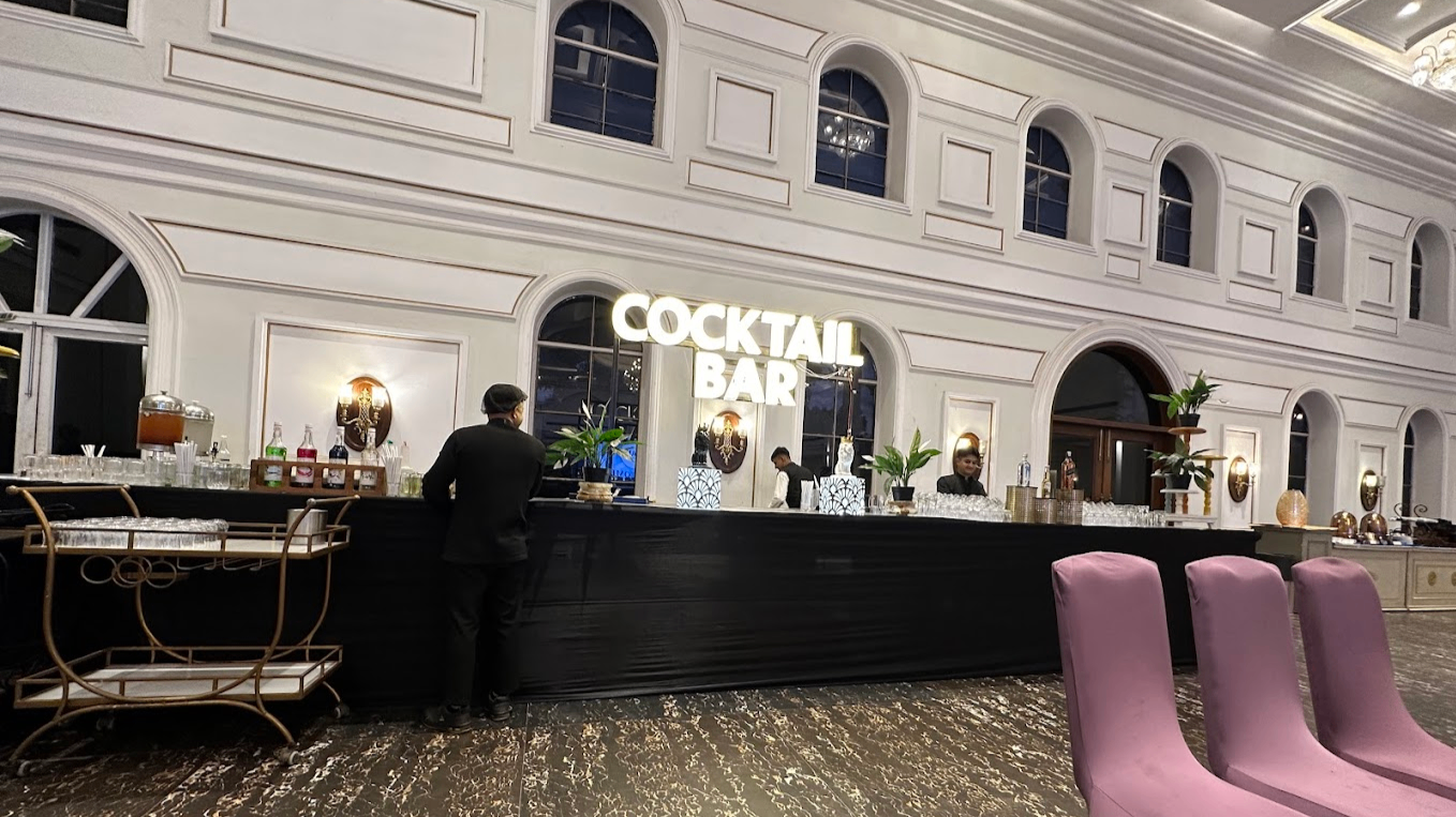 Cocktail Bar