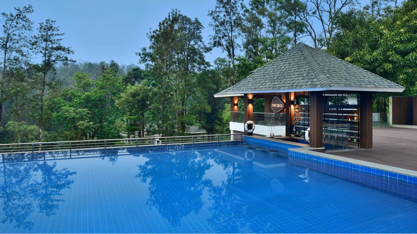 Pool Bar