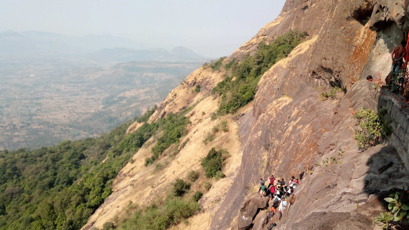 Dhak Bahiri Caves