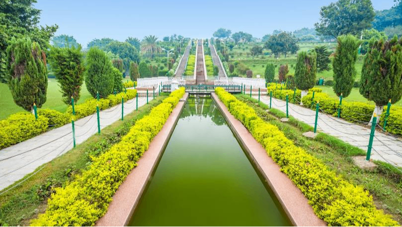 Bagh-E-Bahu