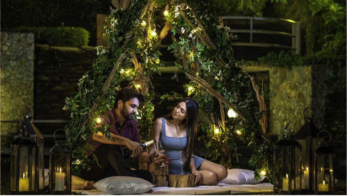 ROMANCE UNDER THE STARS