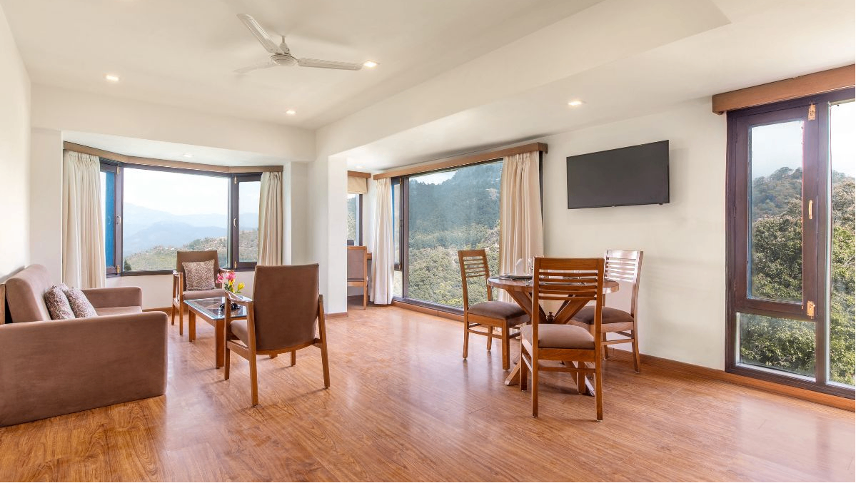 PACIFIC MOUNTAIN VIEW SUITE
