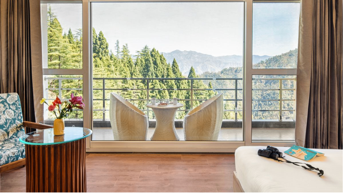 CLUB PREMIER ROOMS WITH BALCONY