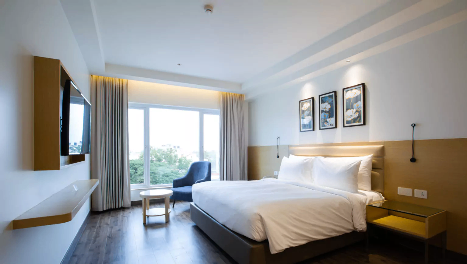 Executive room