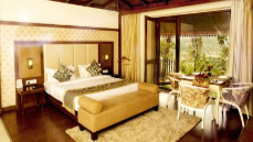 HAZEL SUITE