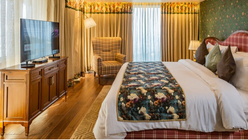 Fern Club Suite