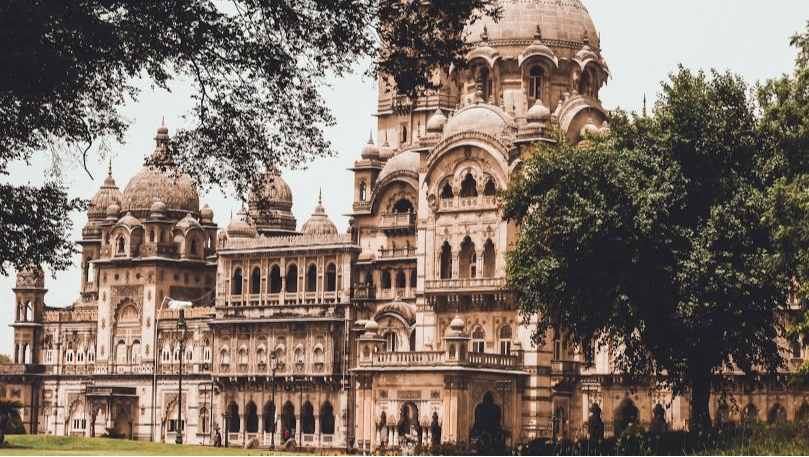 Lukshmi Vilas Palace
