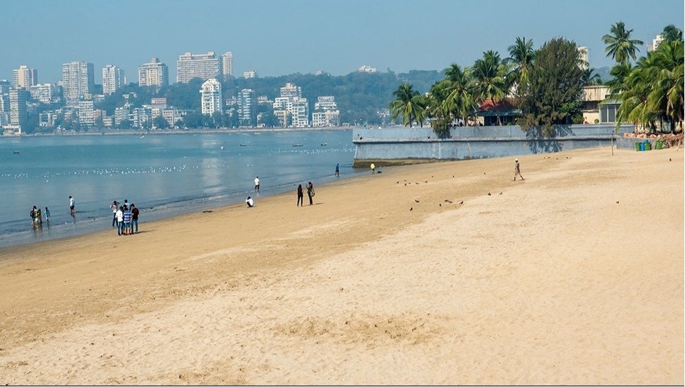 Aksa Beach