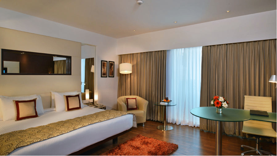 Deluxe Rooms With King Bed