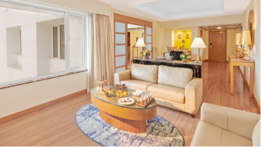 Deluxe Suite
