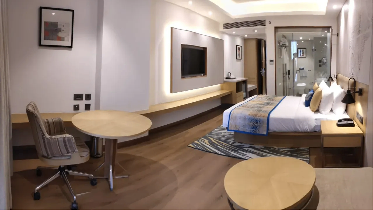 Grand King  Room