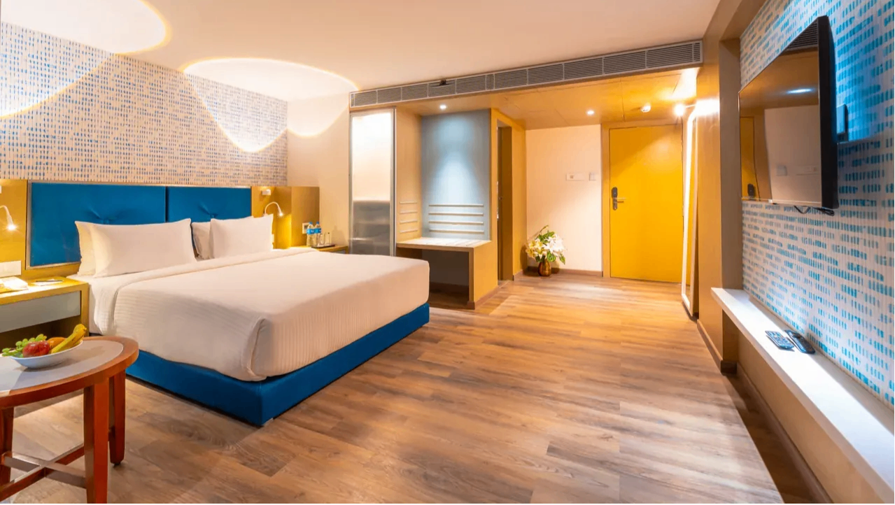 JUNIOR SUITE