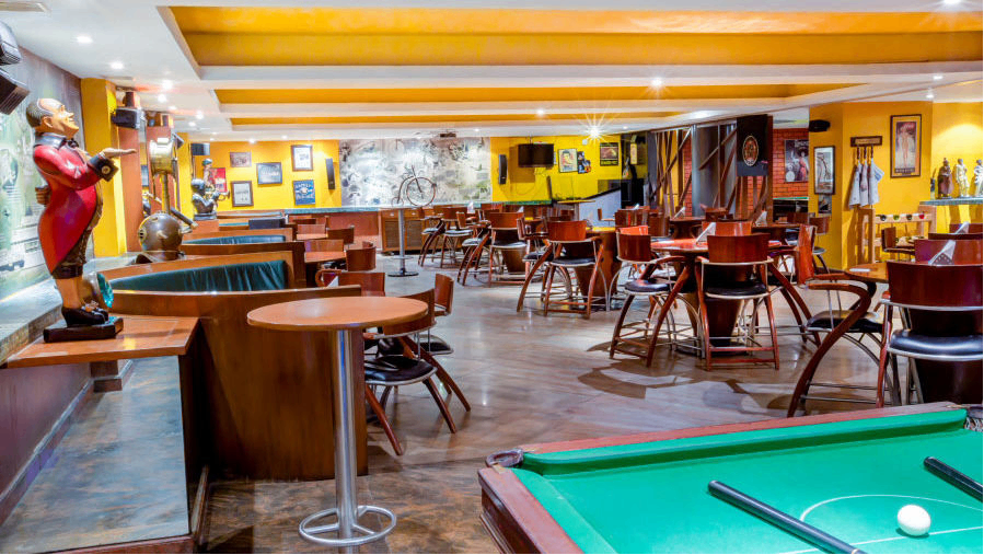 Geoffrey's - The Pub