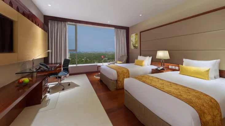 Deluxe Twin Bedroom