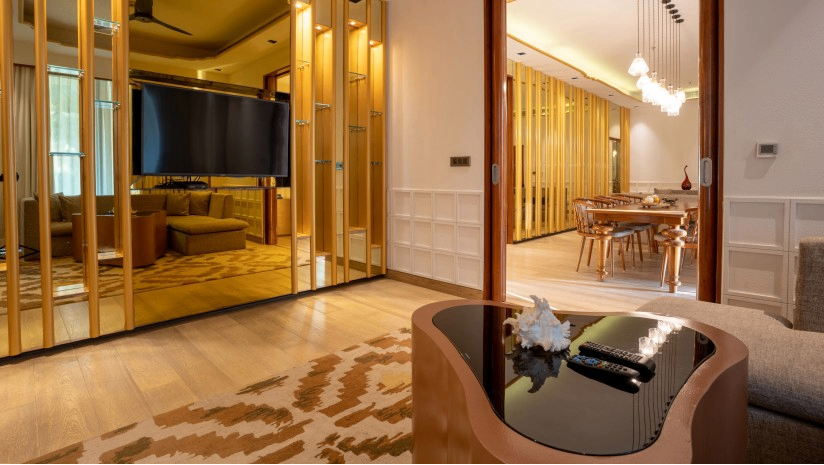 Azaya Suite