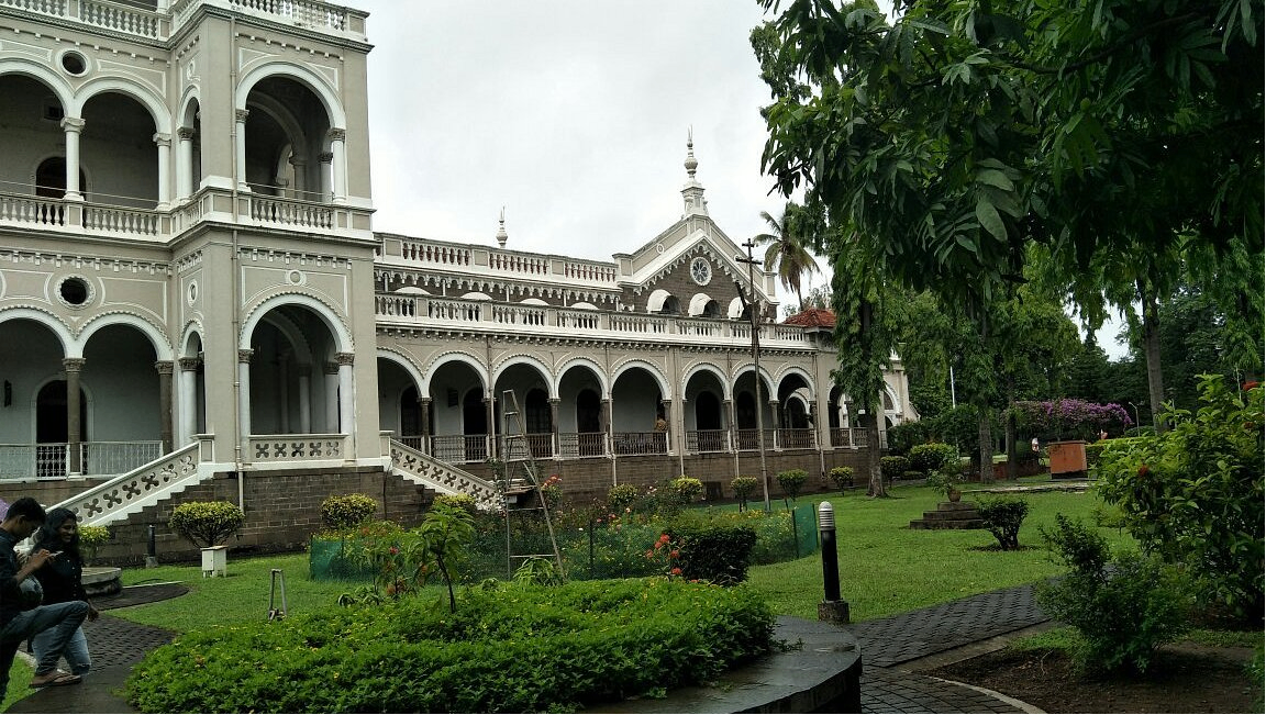 Sultan Aga Khan Palace