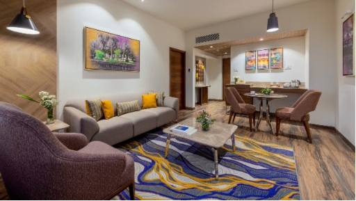 Deluxe Suite