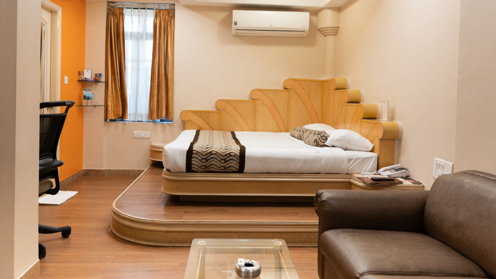 Suite Room