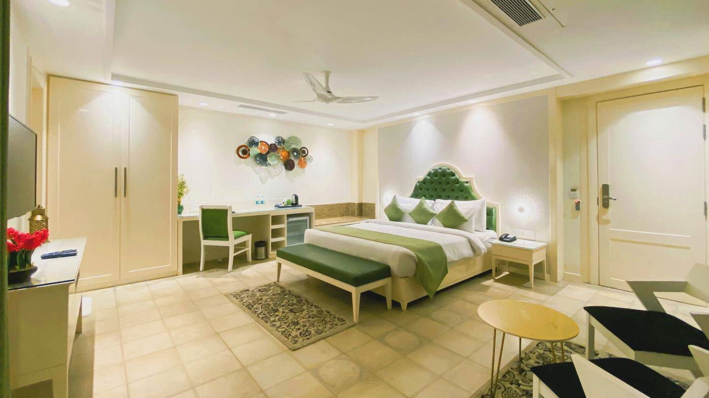 Luxury Rooms