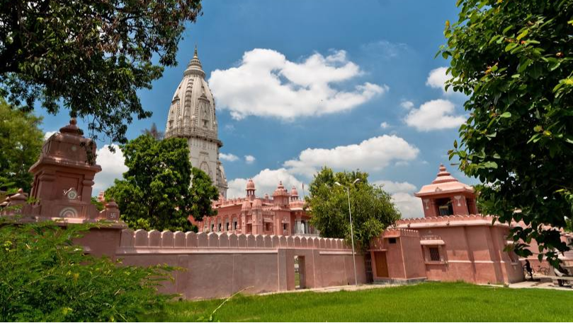 Shri Kashi Vishwanath Temple