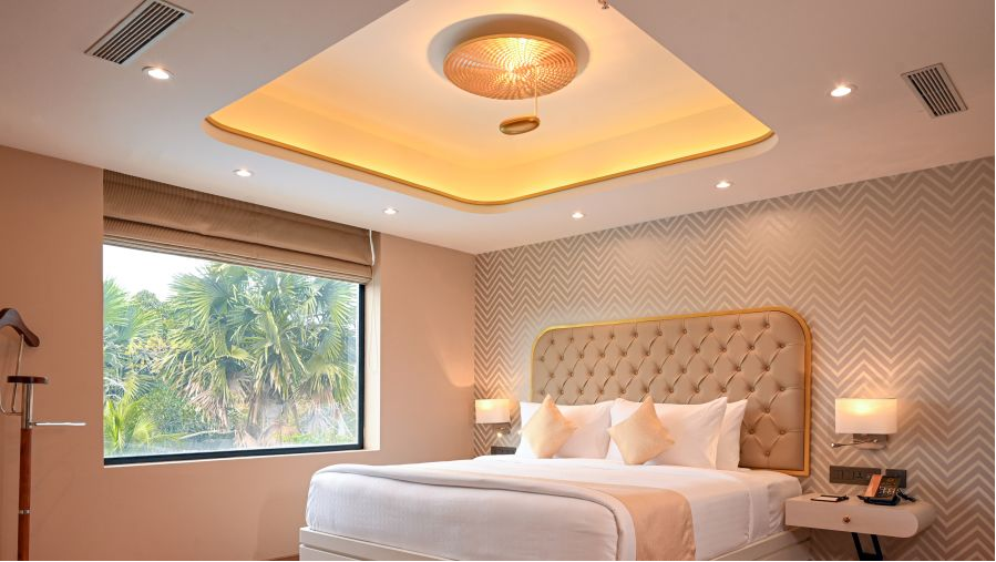  Superior Room