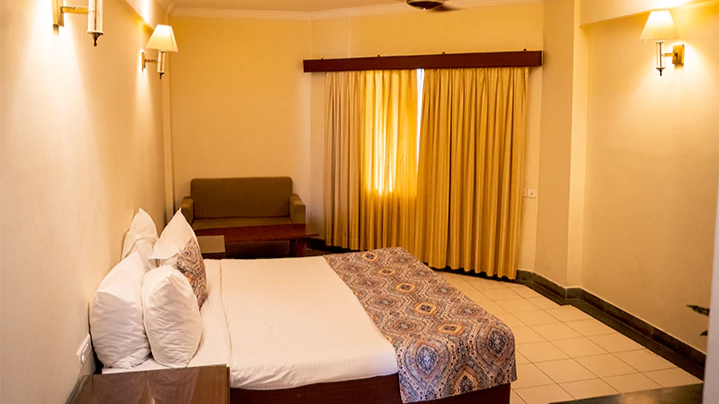Deluxe Suite