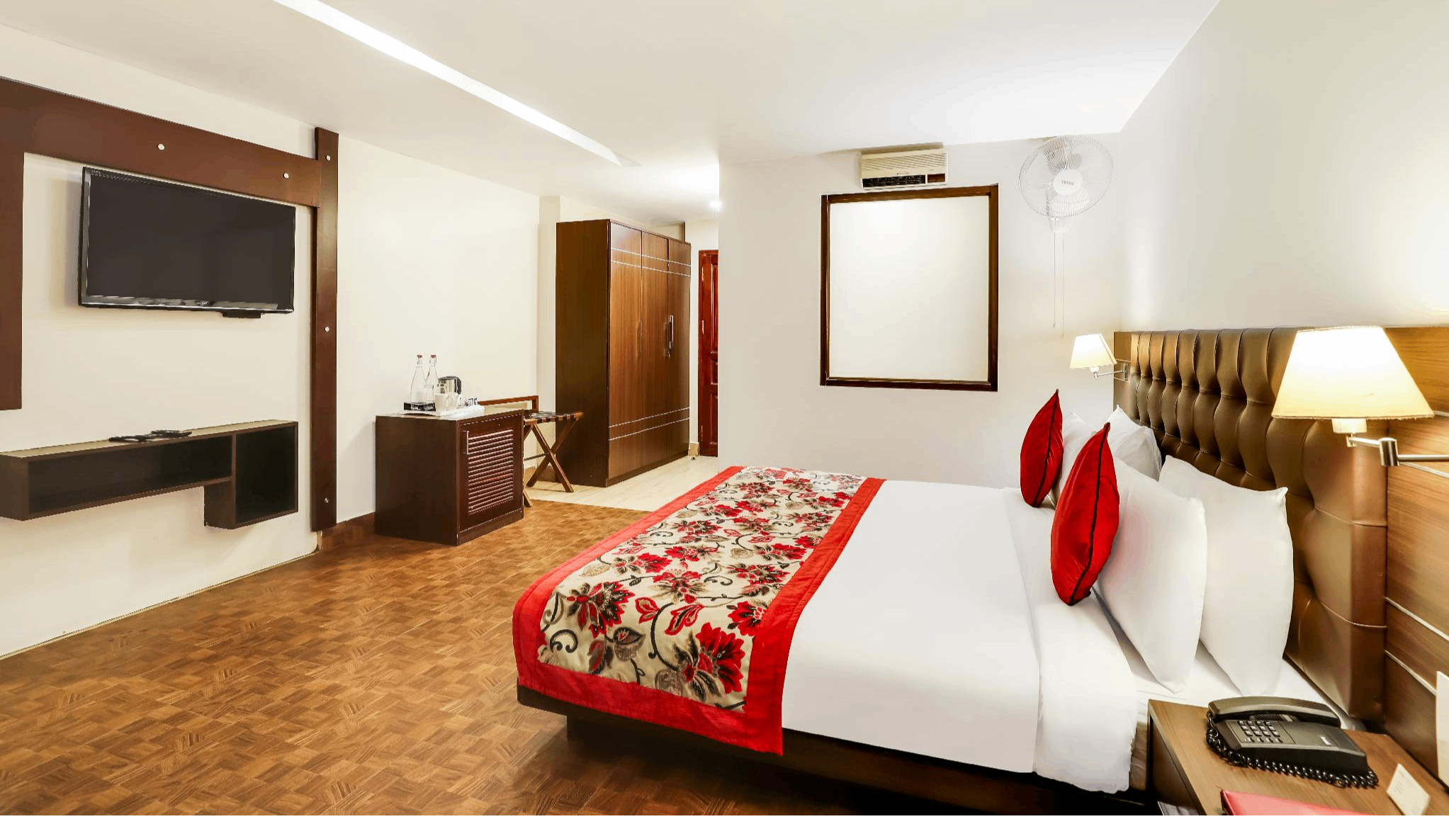 Deluxe Suite