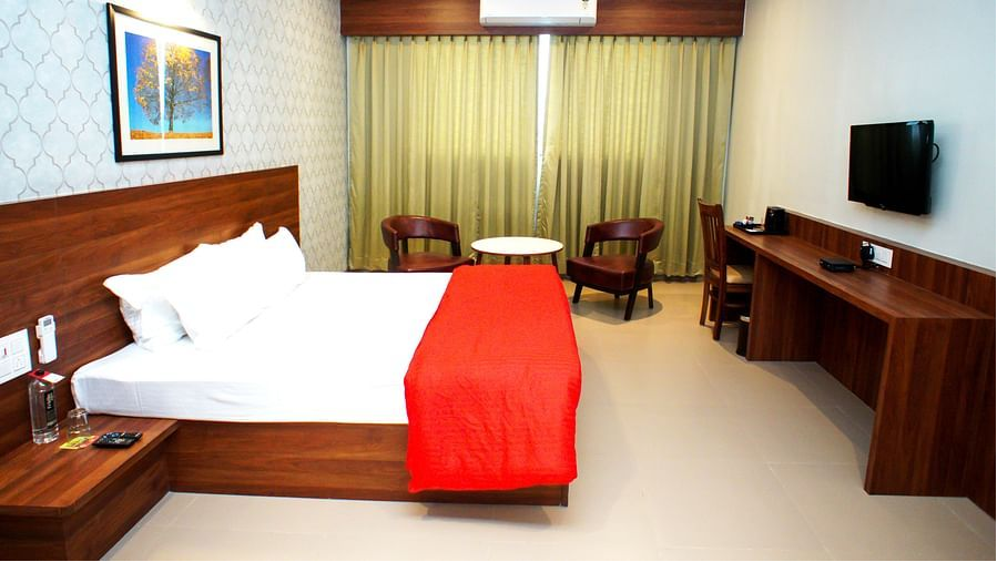 Deluxe Queen Room