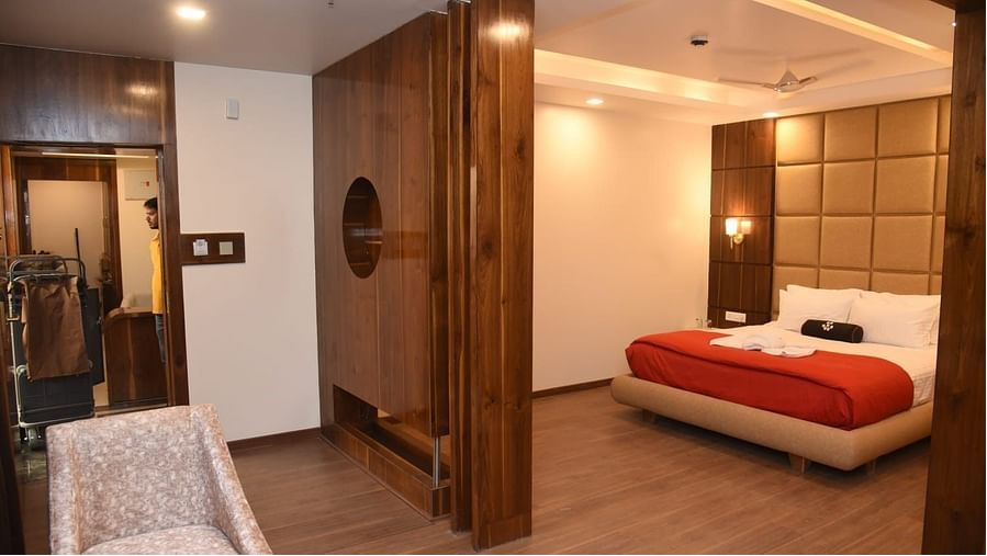 Premiere Room