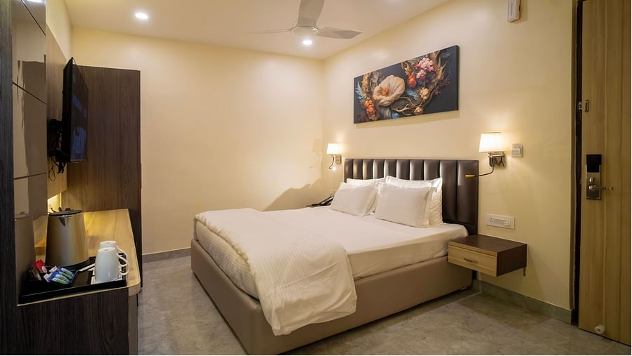  Superior Room